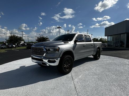 Used 2022 RAM 1500 Laramie AWD/4WD image 3