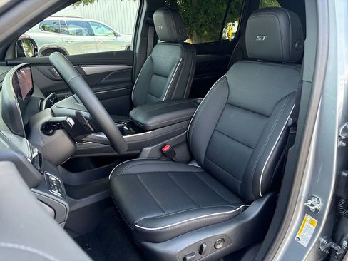 New 2026 Buick Enclave Sport Touring w/ Power Package FWD image 14