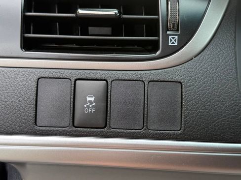 Used 2014 Toyota Camry LE FWD image 21
