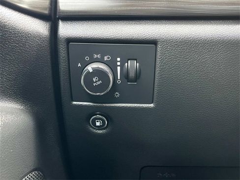 Used 2022 Jeep Grand Cherokee Laredo E image 24