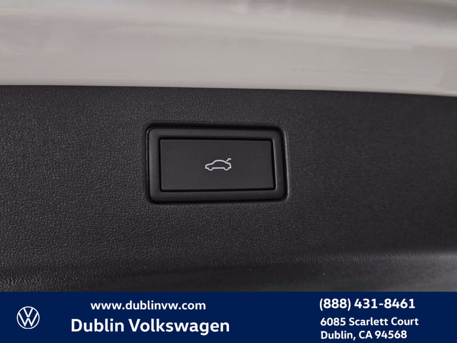 Certified 2026 Volkswagen Tiguan SE AWD/4WD image 25