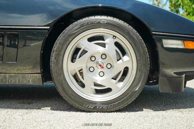 Used 1990 Chevrolet Corvette ZR-1 RWD image 78