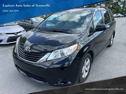Used 2013 Toyota Sienna LE w/ Towing Pkg