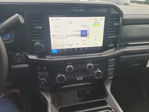 New 2026 Ford F250 Lariat w/ Black Appearance Package AWD/4WD image 12