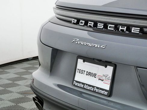 New 2026 Porsche Panamera image 37