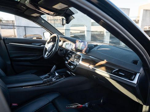 Used 2019 BMW 540i image 13