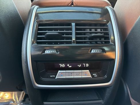 Used 2022 BMW X5 xDrive40i w/ M Sport Package image 22