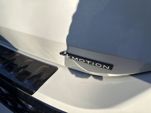 New 2026 Volkswagen Tiguan SEL R-Line image 6