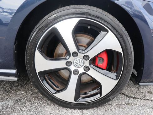 Used 2016 Volkswagen GTI SE FWD image 30
