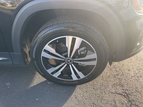 Used 2024 Mercedes-Benz GLB 250 4MATIC image 6