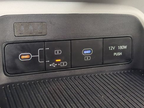 Used 2025 Hyundai Kona SEL FWD image 25