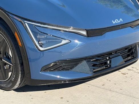 Used 2025 Kia EV6 Wind AWD/4WD image 9