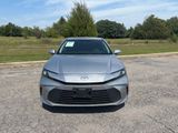 Used 2025 Toyota Camry XLE image 2