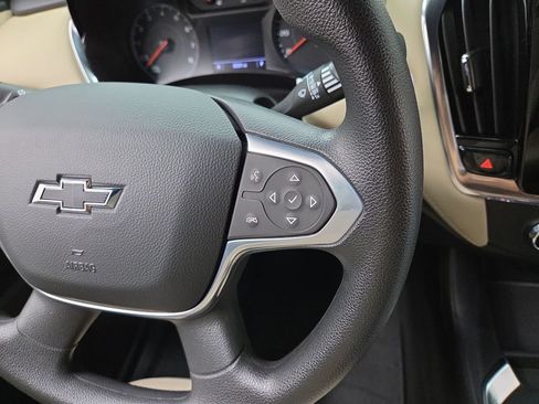 Used 2022 Chevrolet Traverse LS w/ Midnight/Sport Edition AWD/4WD image 20