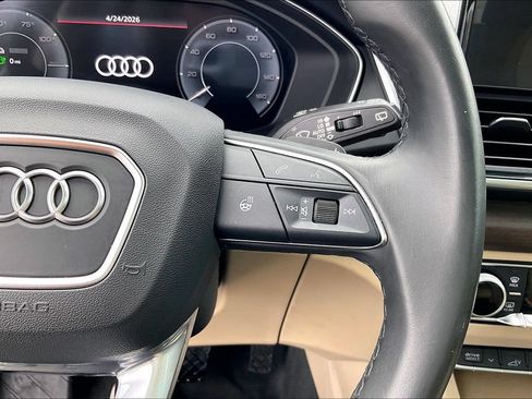 Used 2023 Audi Q5 e Premium Plus w/ Premium Plus Package AWD/4WD image 26