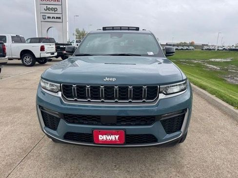 New 2026 Jeep Grand Cherokee L Limited AWD/4WD image 2