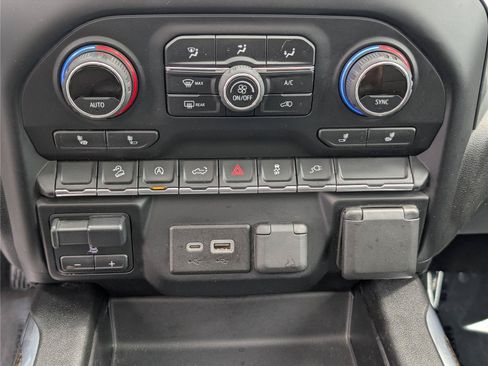 Used 2020 Chevrolet Silverado 1500 LT Trail Boss AWD/4WD image 29