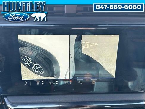 Used 2024 GMC Sierra 1500 AT4 w/ Technology Package image 27