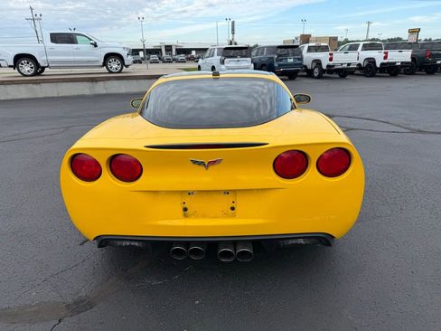 Used 2005 Chevrolet Corvette Coupe w/ Preferred Equipment Group RWD image 4