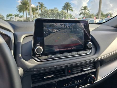 Used 2026 Nissan Rogue SV FWD image 29