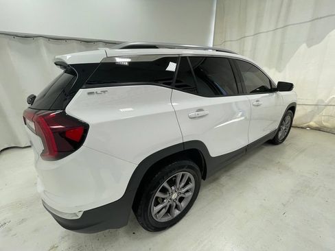 Used 2022 GMC Terrain SLT AWD/4WD image 5