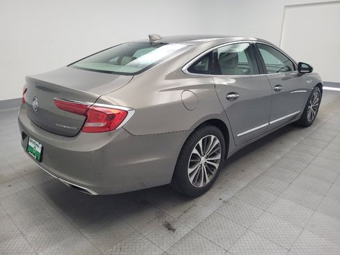 Used 2017 Buick LaCrosse Preferred image 9