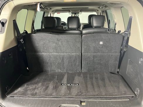 Used 2024 Nissan Armada SL image 52