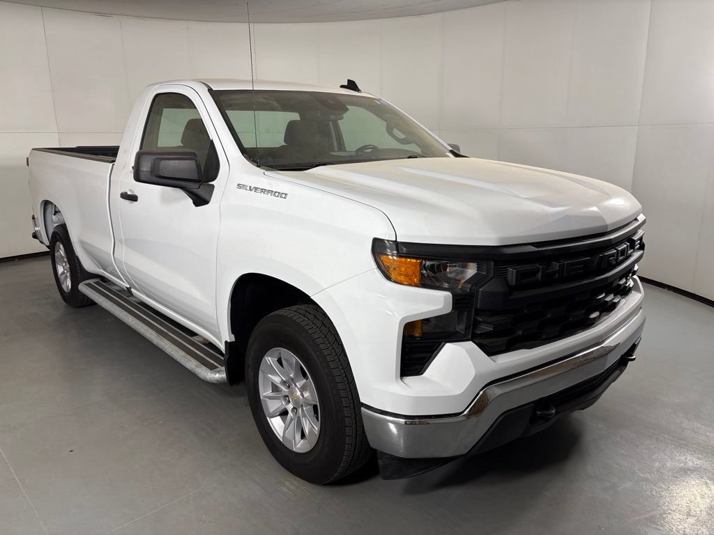 Used 2025 Chevrolet Silverado 1500 W/T RWD image 2