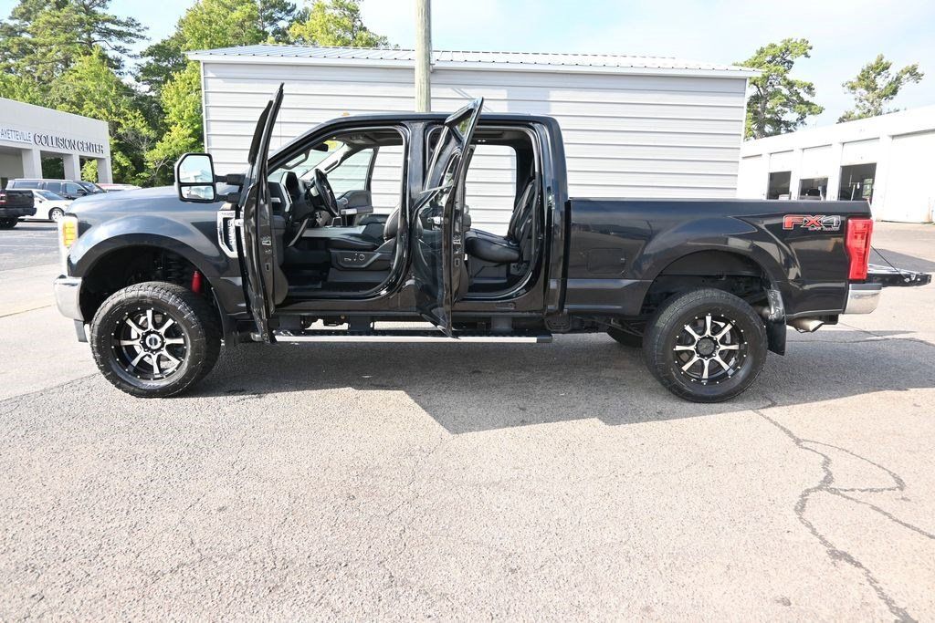 Used 2017 Ford F350 Lariat AWD/4WD image 16