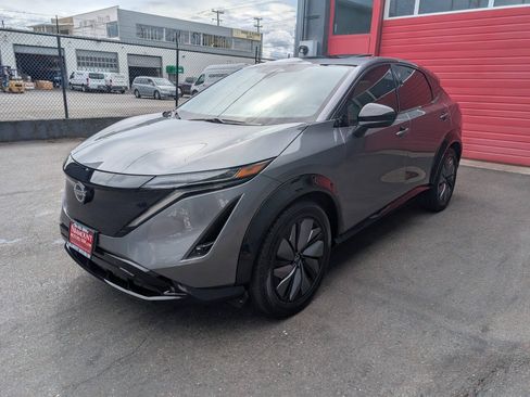 Used 2023 Nissan Ariya AWD image 6
