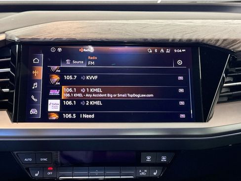 Used 2024 Audi Q4 e-tron Premium w/ Convenience Package image 15