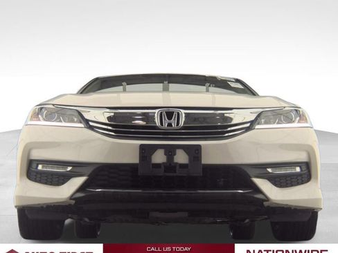 Used 2017 Honda Accord EX image 7