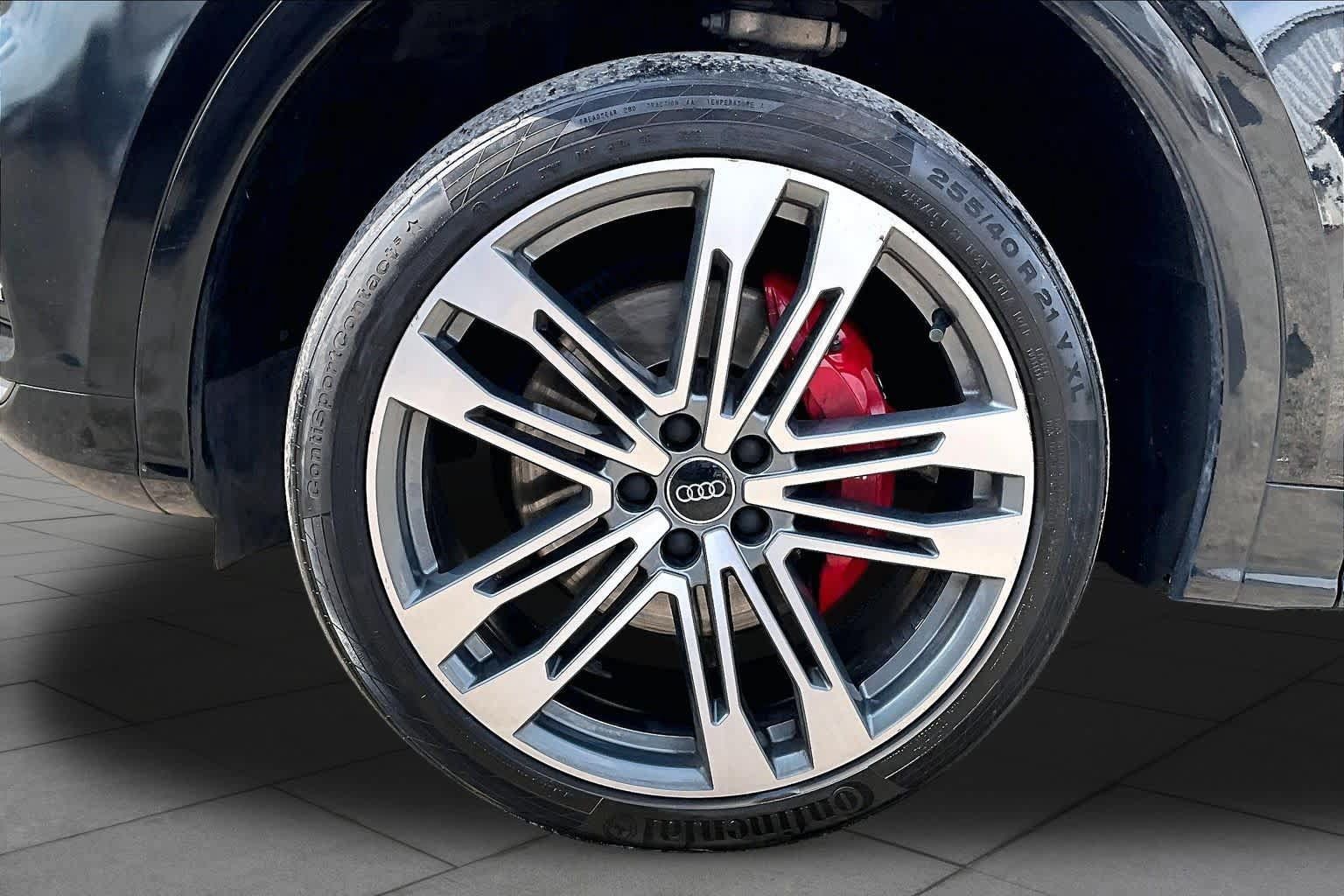 Used 2018 Audi SQ5 Prestige w/ Prestige Package AWD/4WD image 11