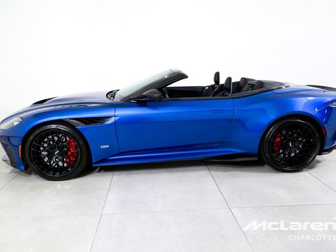 Used 2023 Aston Martin DBS Superleggera Volante image 6