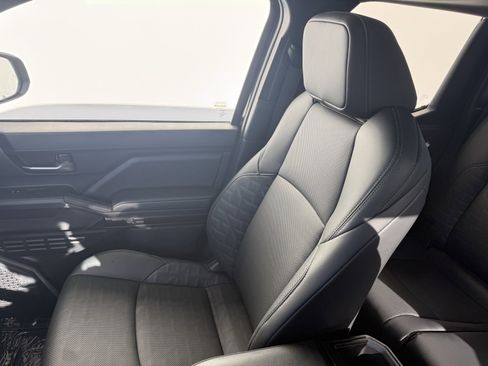 Used 2024 Toyota Tacoma TRD Off-Road w/ TRD Off Road Premium Package image 22