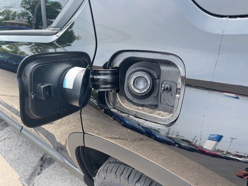 New 2025 Honda Pilot TrailSport image 21