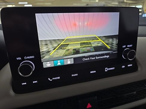 Used 2023 Honda HR-V LX image 23