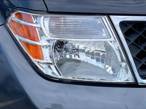 Used 2012 Nissan Pathfinder LE w/ DVD Entertainment Pkg RWD image 23