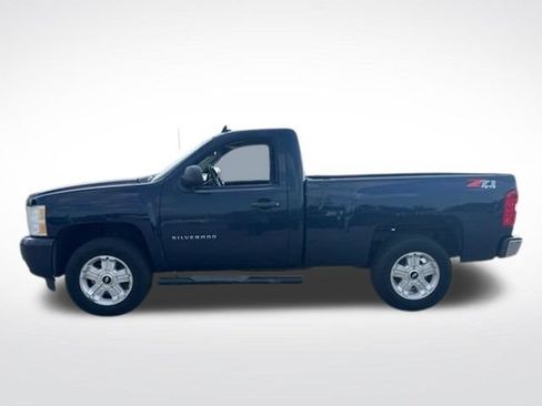 Used 2011 Chevrolet Silverado 1500 LT w/ Interior Plus Package AWD/4WD image 8