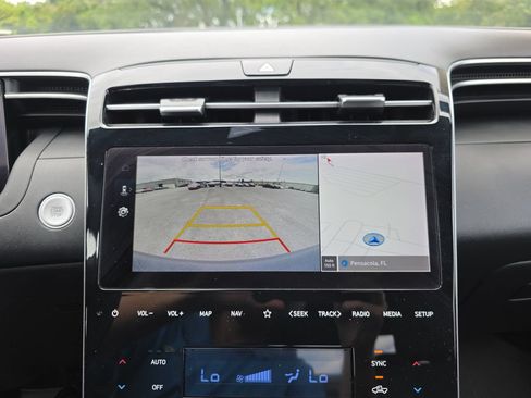 Used 2023 Hyundai Santa Cruz SEL Premium AWD/4WD image 23