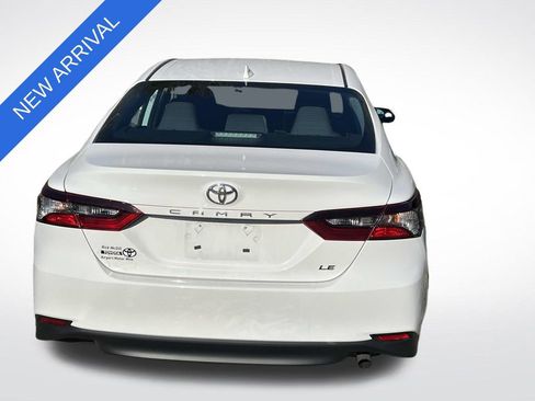 Used 2023 Toyota Camry LE image 3