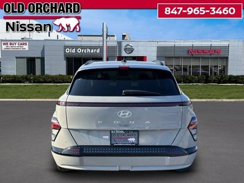 Used 2024 Hyundai Kona Limited FWD image 6