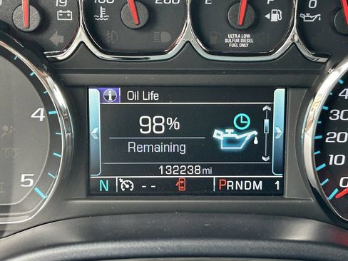 Used 2015 Chevrolet Silverado 2500 High Country w/ Duramax Plus Package AWD/4WD image 32