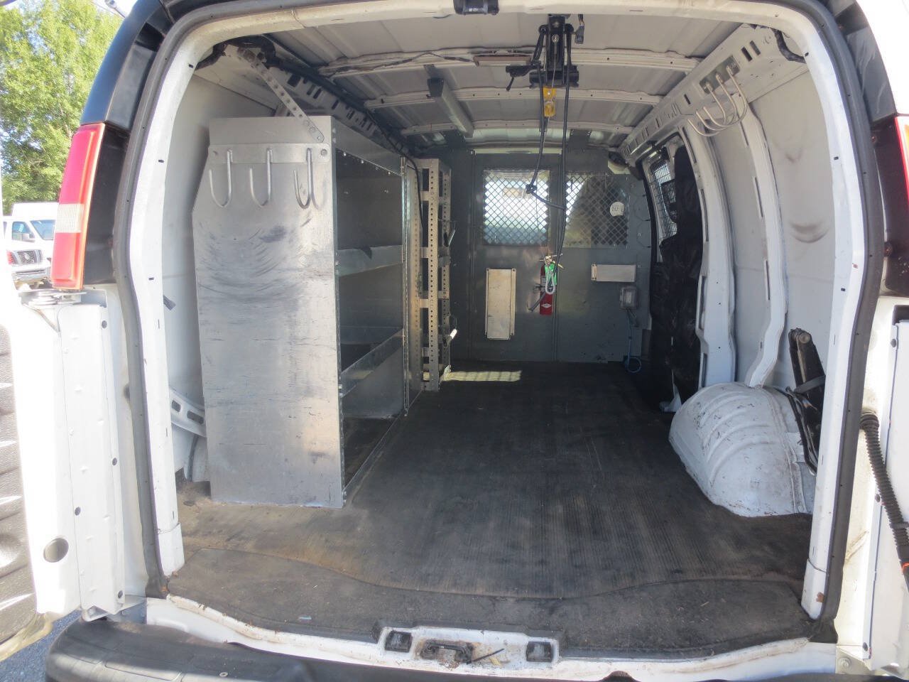 Used 2013 Chevrolet Express 1500 RWD image 6