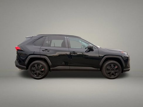 Used 2019 Toyota RAV4 LE w/ All Weather Liner Package AWD/4WD image 6
