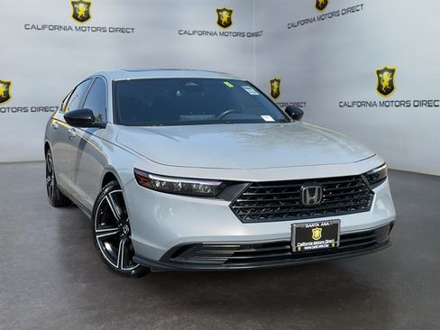 Used 2024 Honda Accord Sport image 3