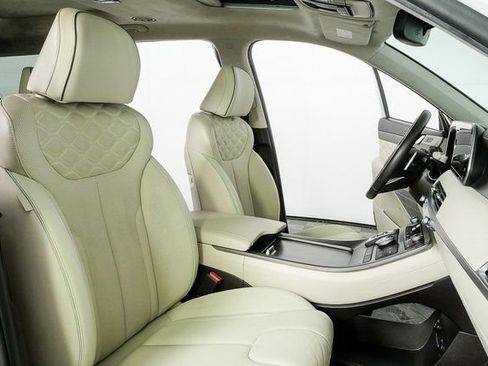 Used 2021 Hyundai Palisade Calligraphy image 23