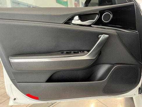 Used 2022 Kia Stinger GT-Line AWD/4WD image 12