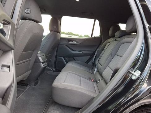 Used 2025 Chevrolet Equinox LT AWD/4WD image 13