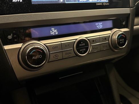 Used 2016 Subaru Legacy 2.5i Limited image 14